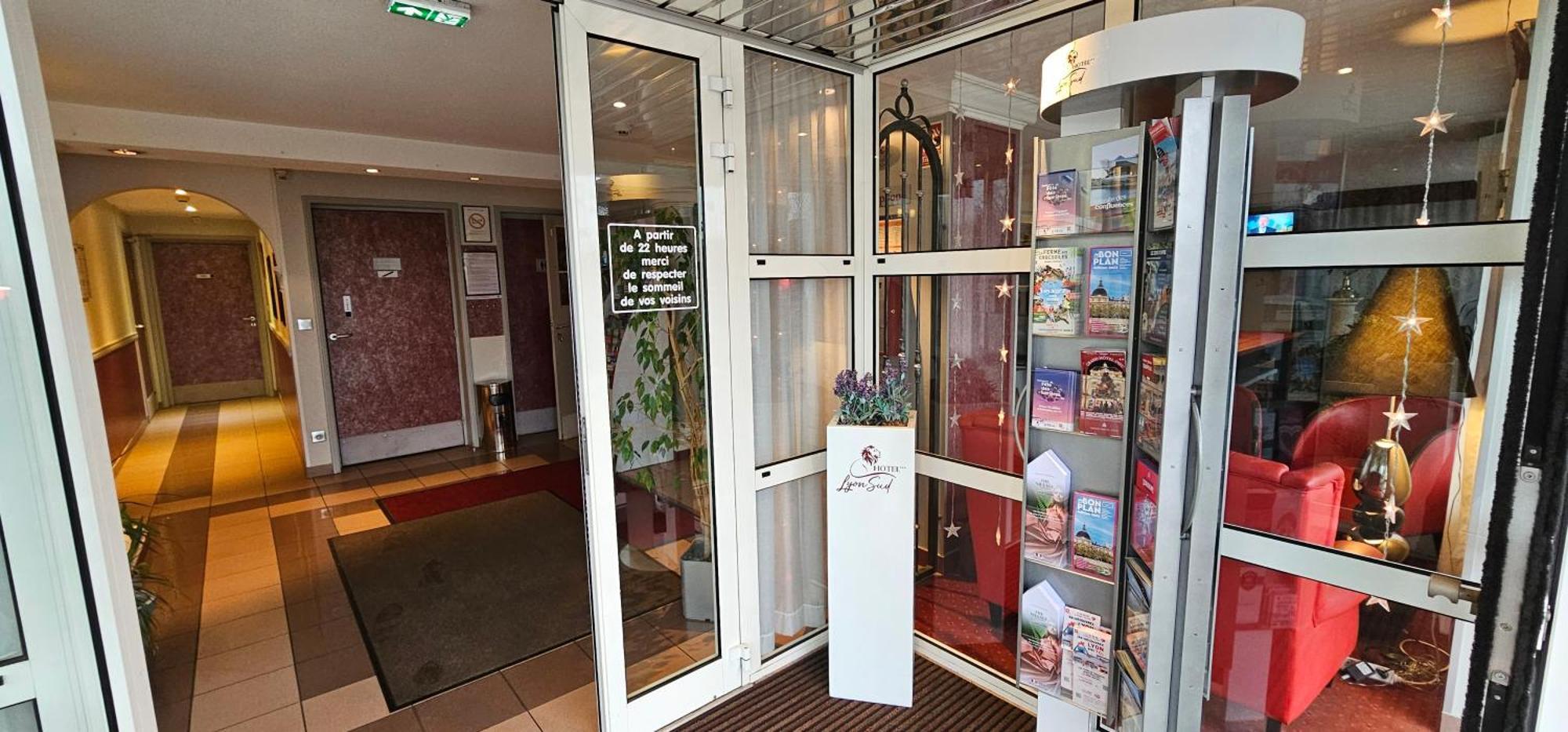 Hotel Lyon Sud, Pierre Benite, St Genis Laval المظهر الخارجي الصورة
